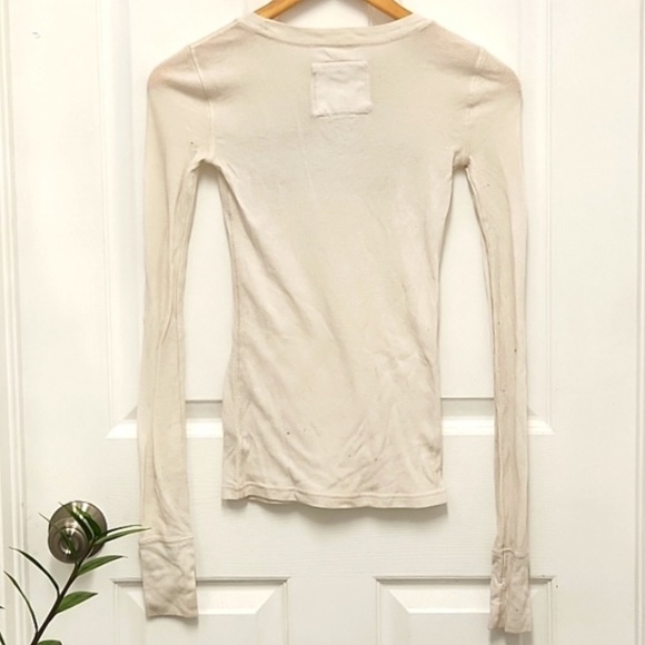 Abercrombie & Fitch top size xs white long sleeve - Picture 4 of 5